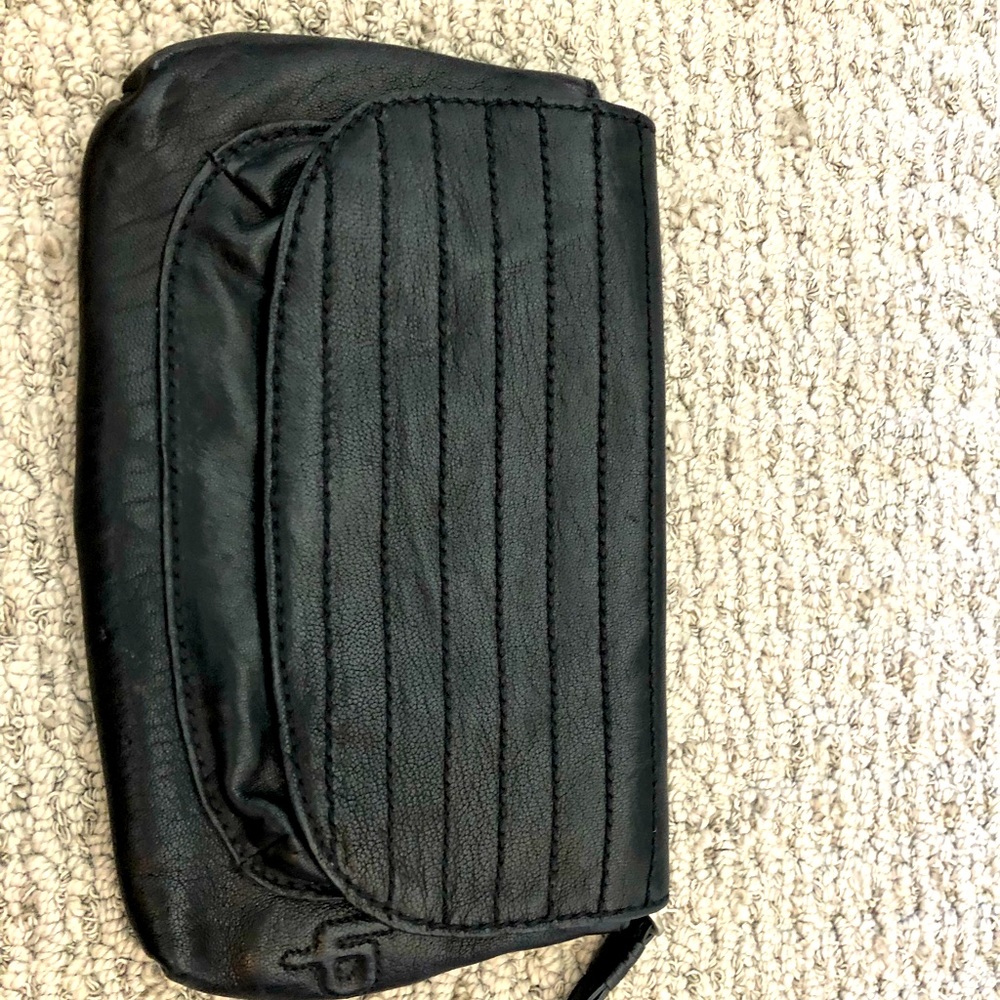 Linea Pelle leather clutch